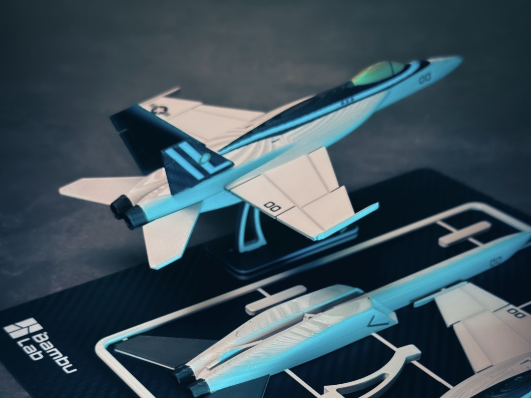 F/A-18 Super Hornet – فارسة الحاملات التي تجمعها بيدك ⚓🦅