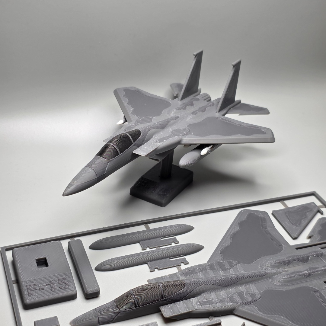 F-15 Eagle – صقر السماء المسلّح بثمانية صواريخ، تجمعه بيدك 🦅🚀